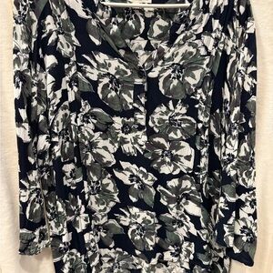 GUC Black and White Graphic Polo Blouse